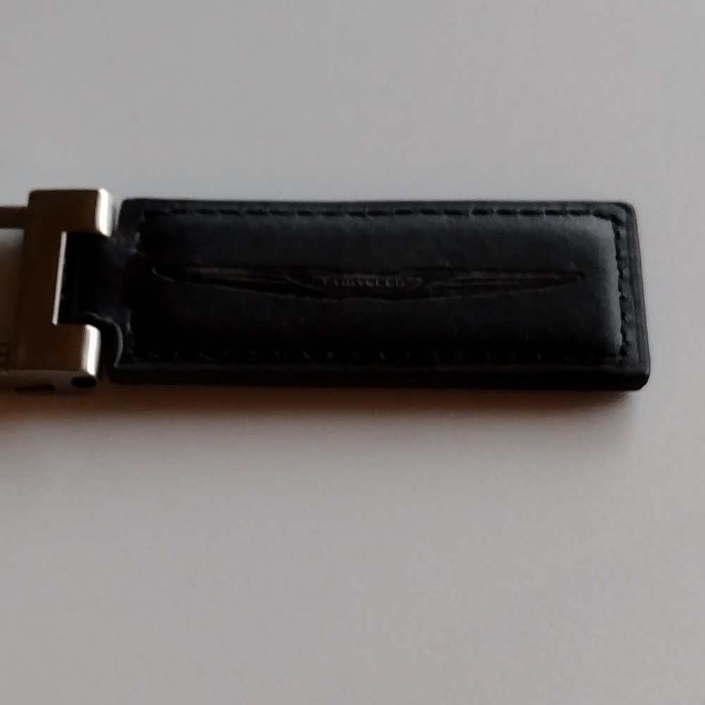 Chryler Keychain Key Ring - Picture 2 of 3